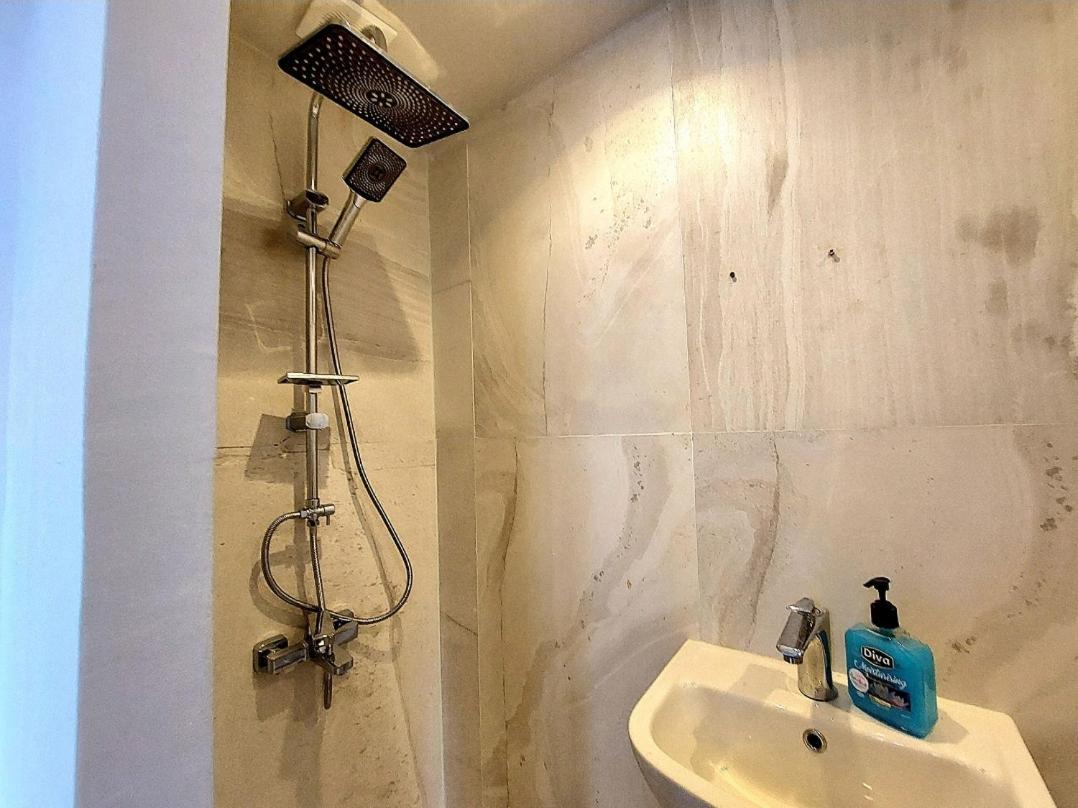 Arab Hostel, Welcoming All Solo And Groups Travellers But, Unmarried Couples Not Allowed Alessandria Esterno foto