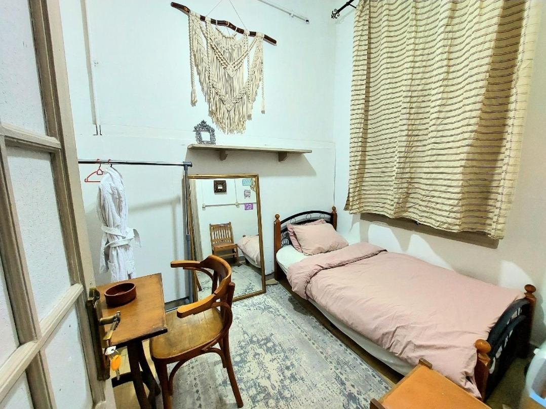 Arab Hostel, Welcoming All Solo And Groups Travellers But, Unmarried Couples Not Allowed Alessandria Esterno foto