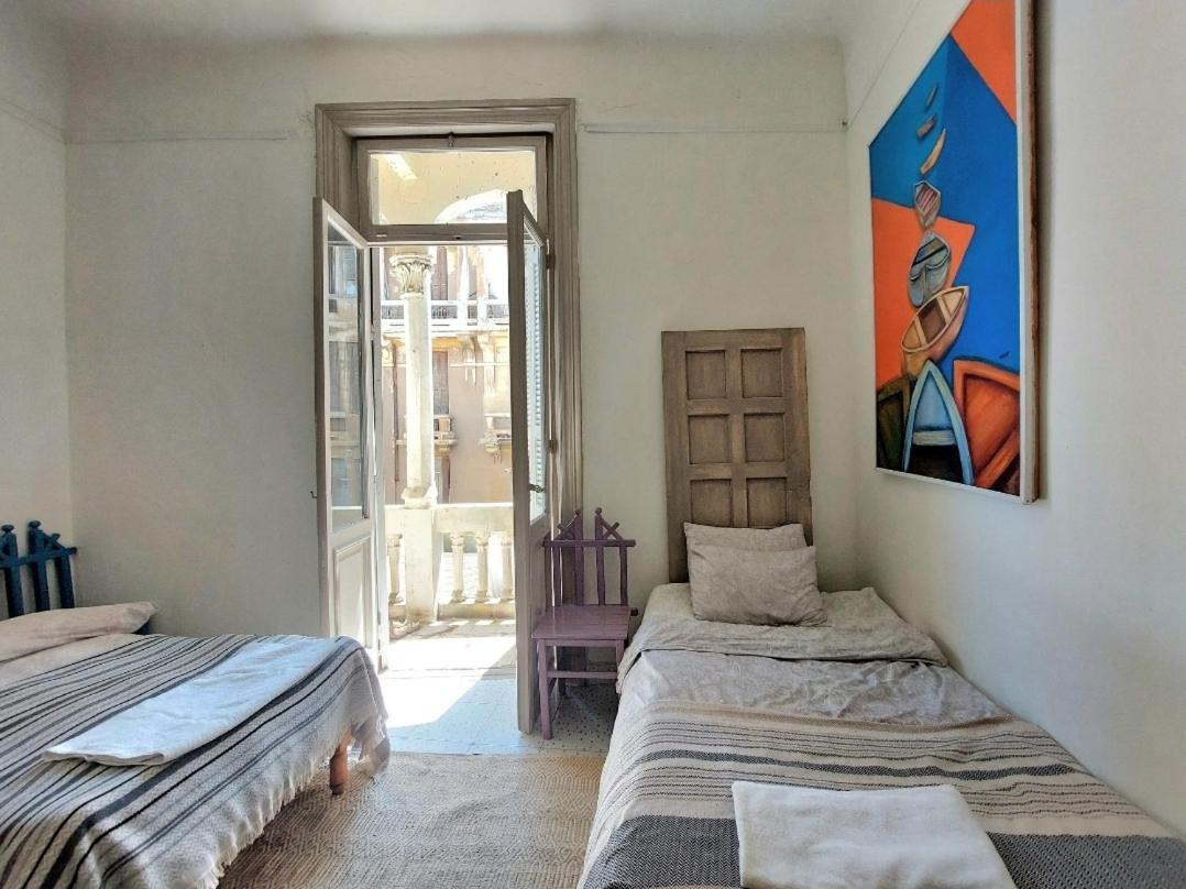 Arab Hostel, Welcoming All Solo And Groups Travellers But, Unmarried Couples Not Allowed Alessandria Esterno foto