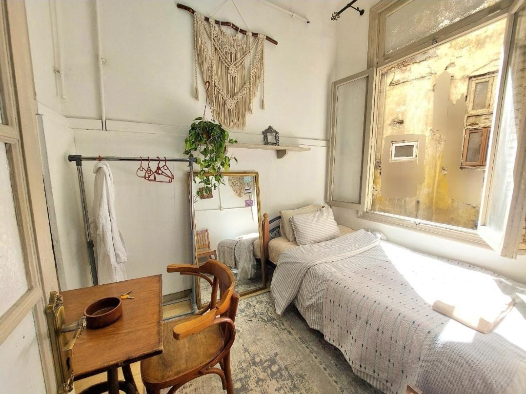 Arab Hostel, Welcoming All Solo And Groups Travellers But, Unmarried Couples Not Allowed Alessandria Esterno foto