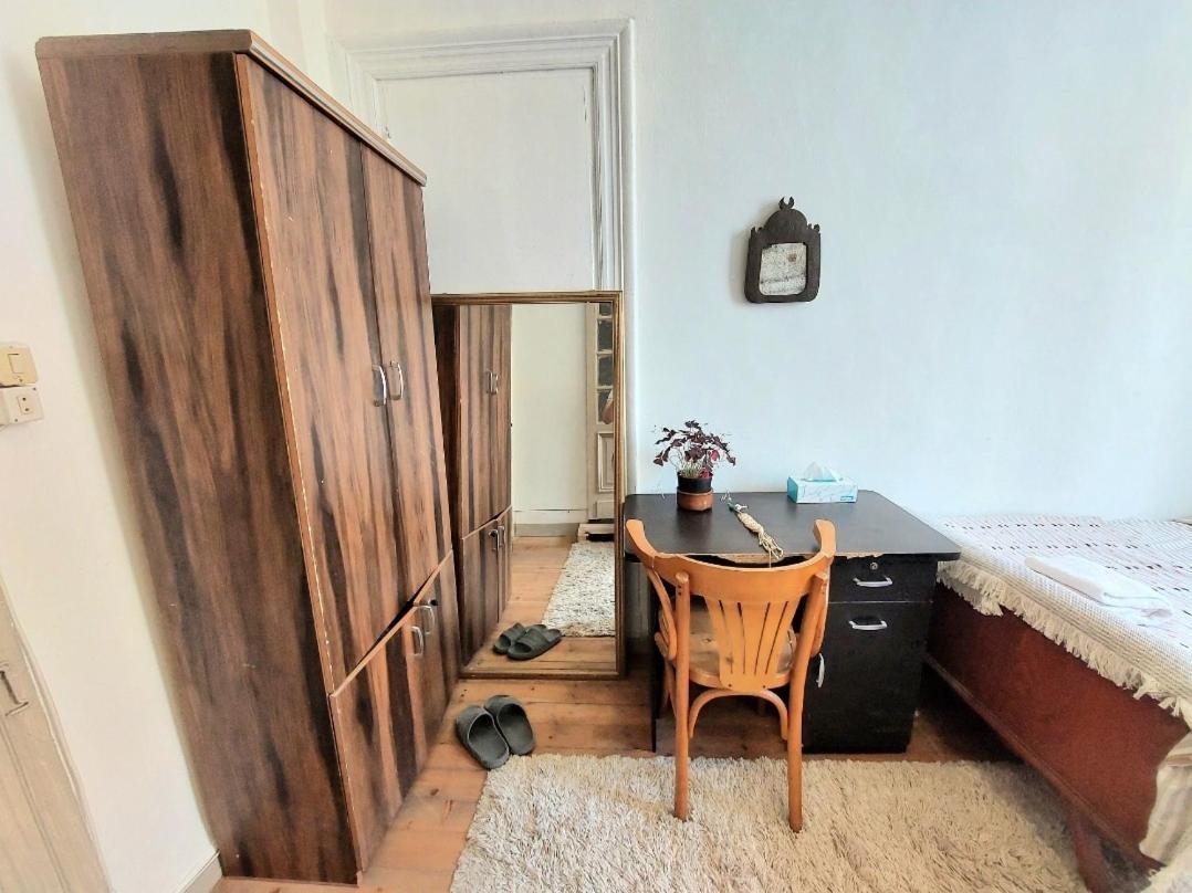 Arab Hostel, Welcoming All Solo And Groups Travellers But, Unmarried Couples Not Allowed Alessandria Esterno foto