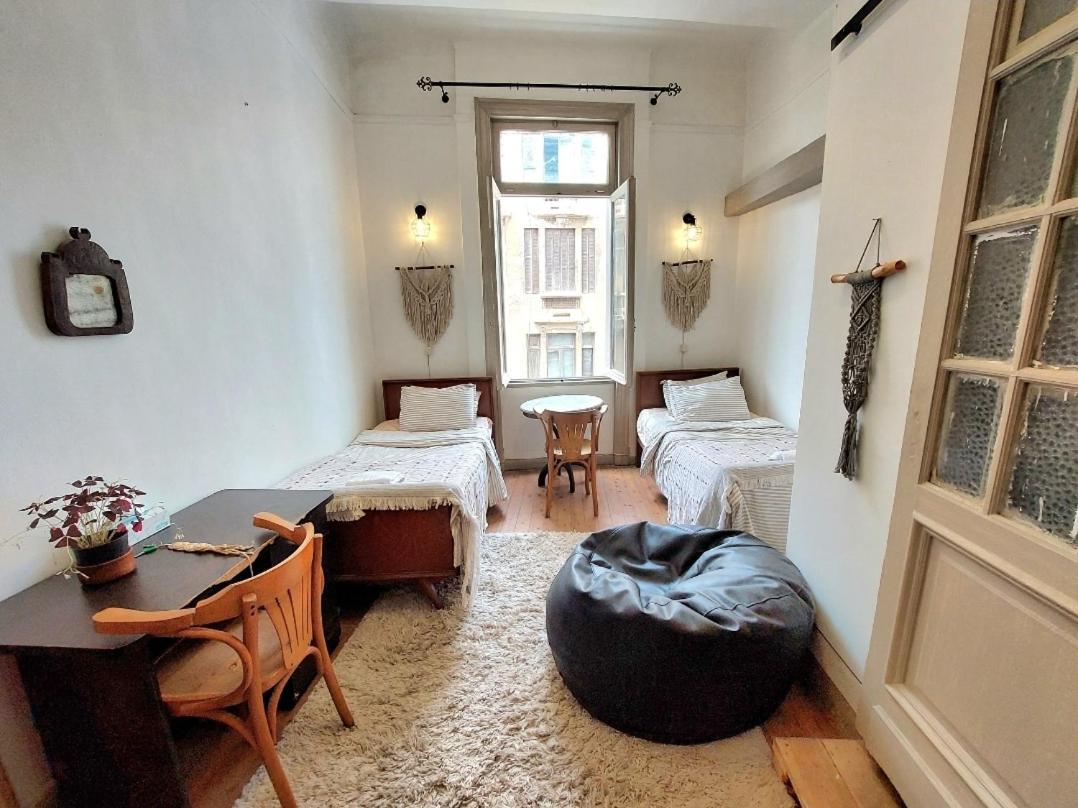 Arab Hostel, Welcoming All Solo And Groups Travellers But, Unmarried Couples Not Allowed Alessandria Esterno foto