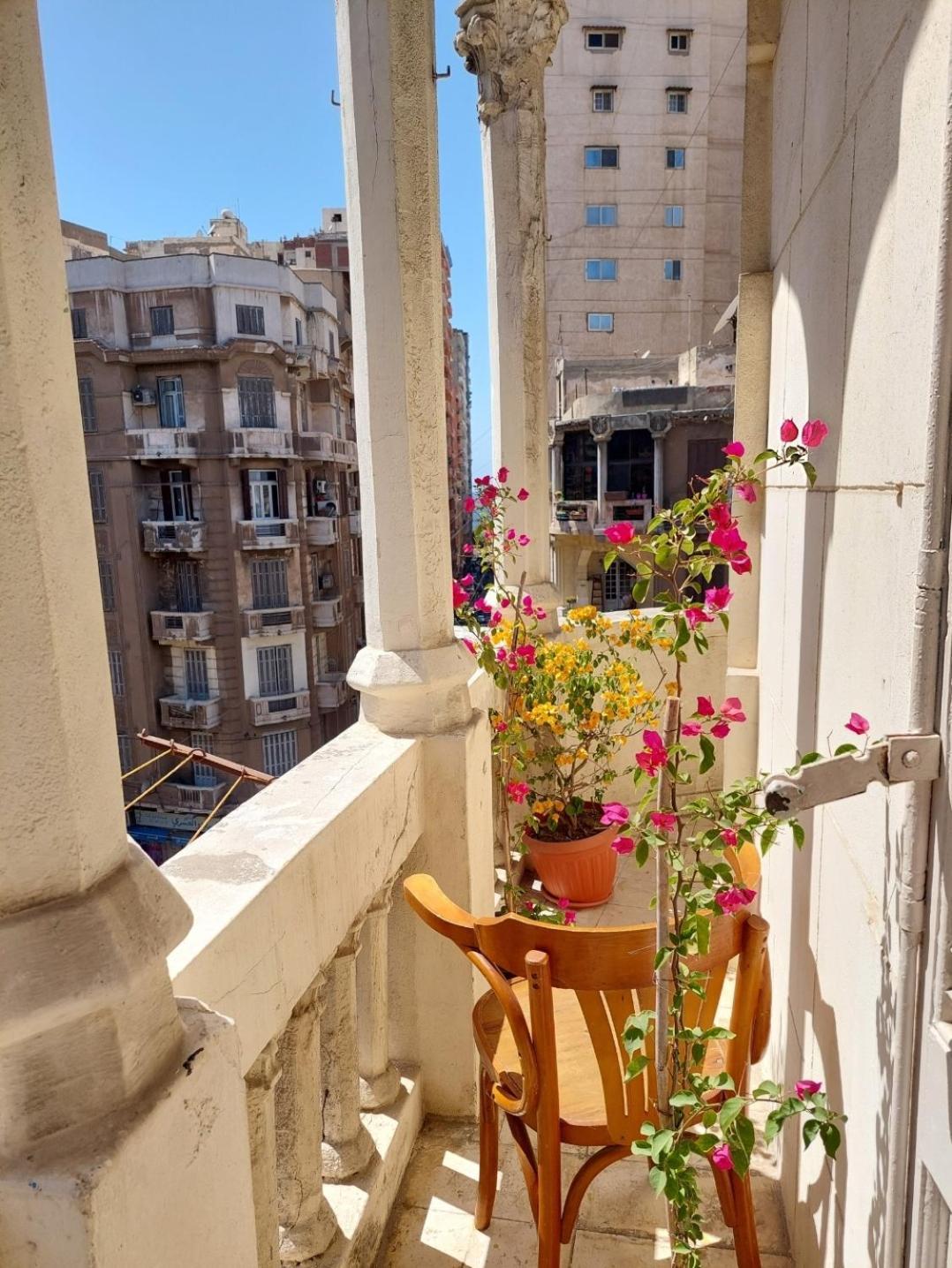 Arab Hostel, Welcoming All Solo And Groups Travellers But, Unmarried Couples Not Allowed Alessandria Esterno foto